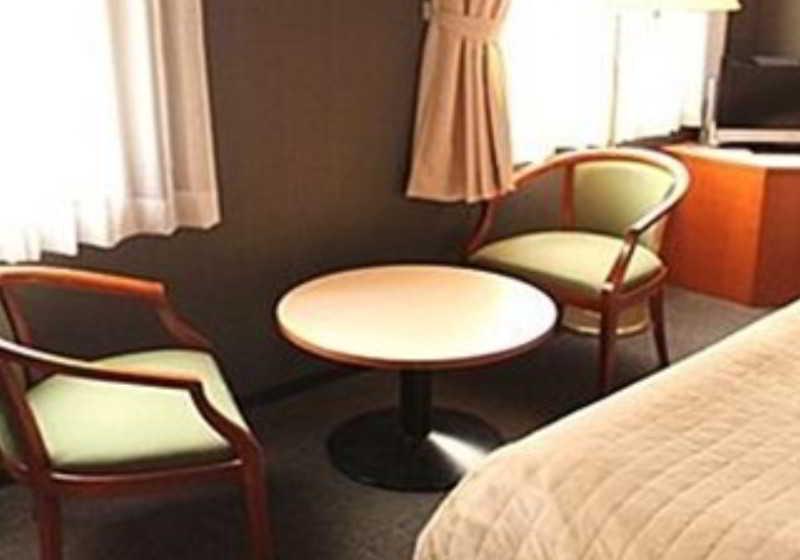 โฮเต็ล ไลฟ์แม็กซ์ ฮิรัตสึกะ เอกิเมะ Hotel ฮิระสึกะ ภายนอก รูปภาพ